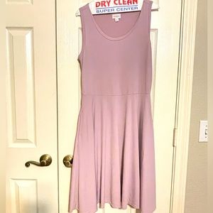 Medium sleeveless LulaRoe Nicki Lavendar dress